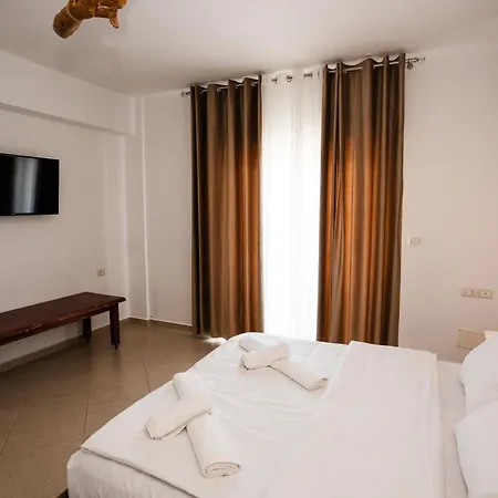 Sea Pearl * Sarandë